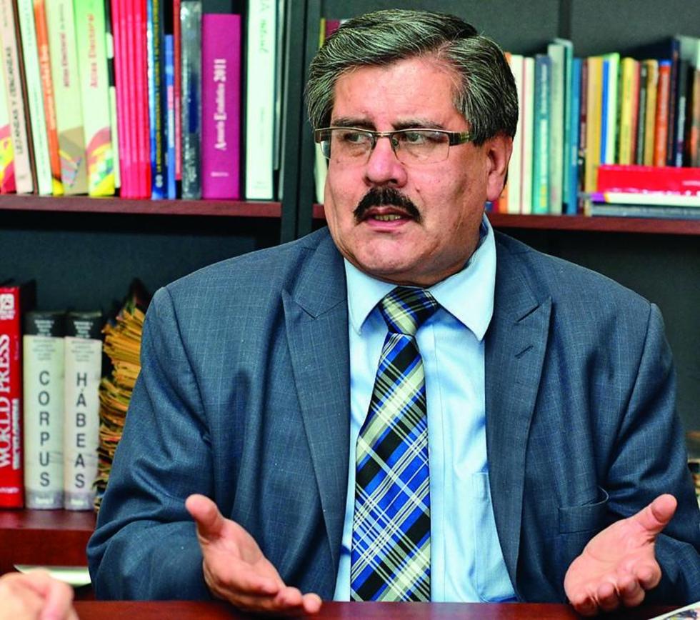 Albarracín: dictadores tienen herederos en gobiernos constitucionales