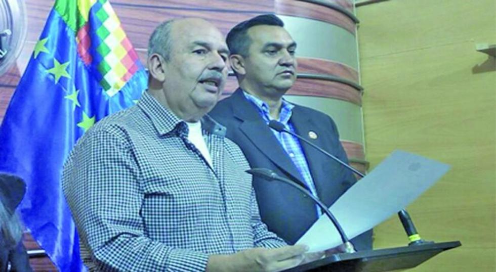Murillo pide a Evo indagar denuncias de narco-vuelos