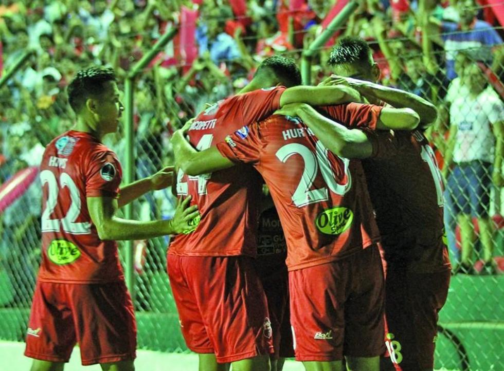 Guabirá centra su atención en el duelo con Aurora