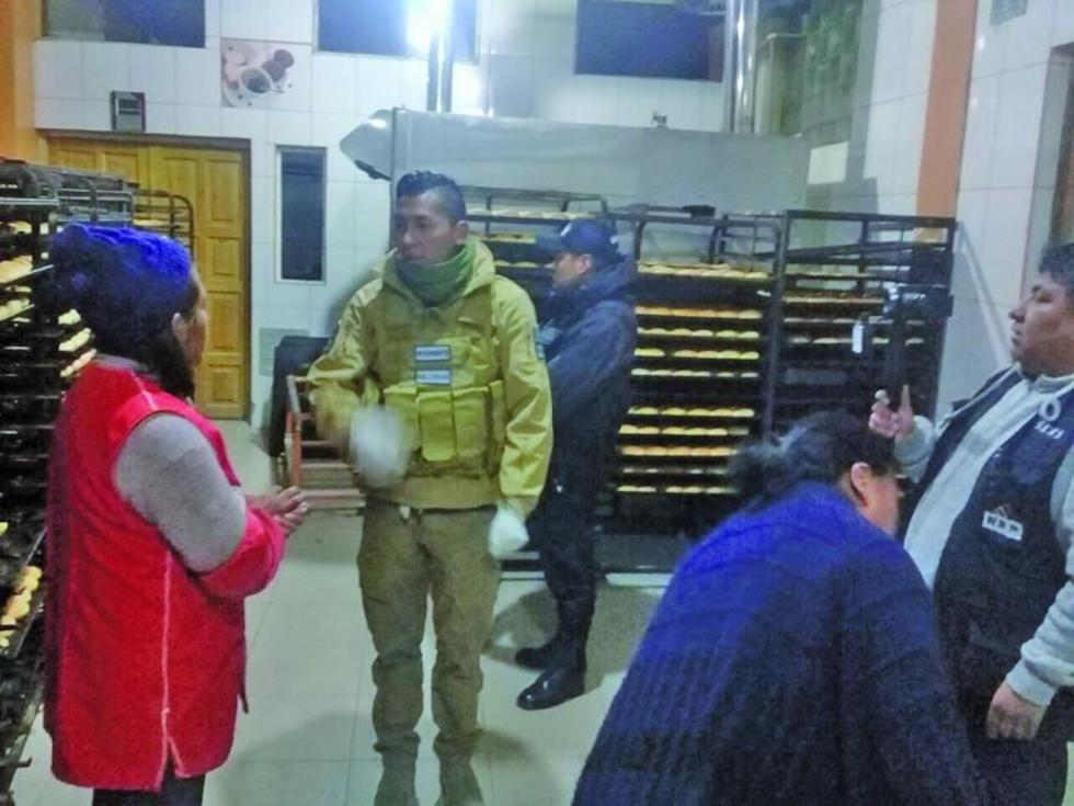 Cierran dos panaderías por la mala elaboración del producto