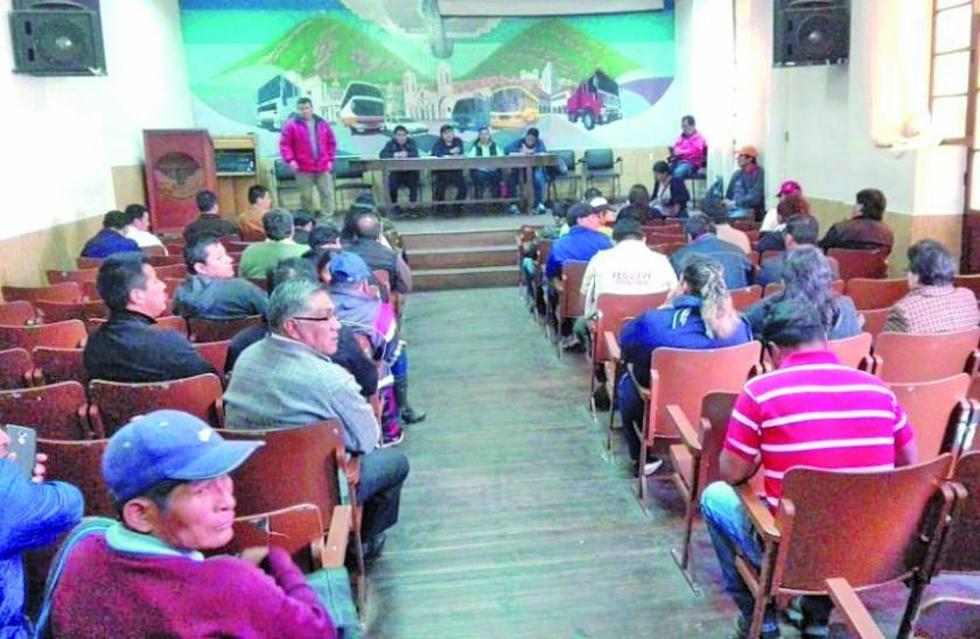 Incahuasi: Chuquisaca suspende bloqueos a la espera de cabildo