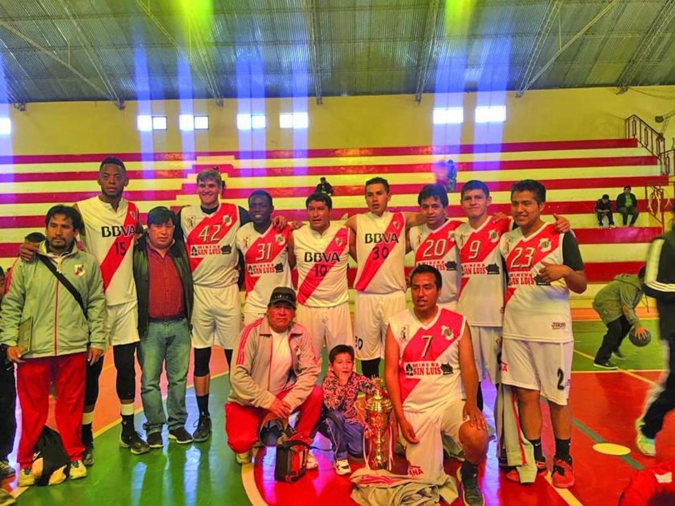 Nacional Potosí se corona campeón en el torneo cuadrangular de básquetbol