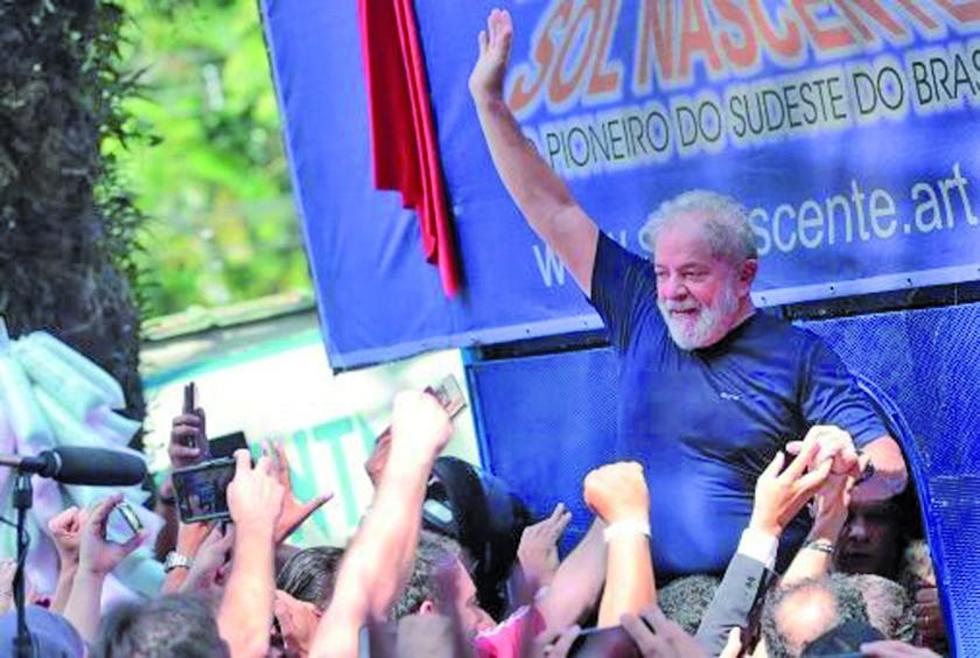  Seis exlíderes europeos llaman a que Lula pueda acudir a las elecciones