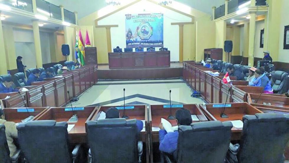 Asamblea avala recursos para vía Río Grande-Laguna Colorada