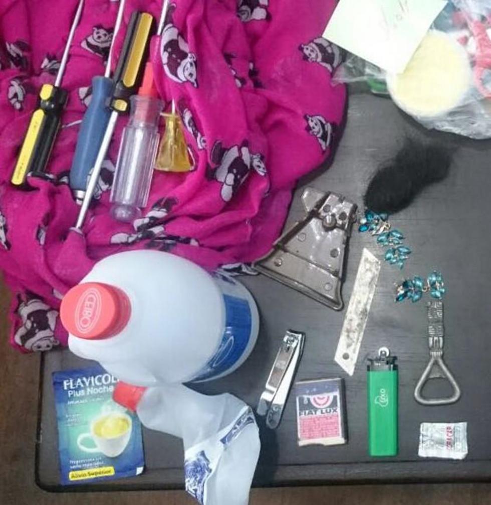 Incautan alcohol, estiletes, medicamentos, desarmadores a estudiantes