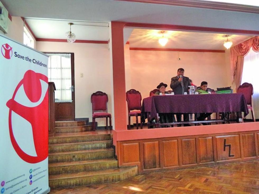 Capacitan a personal del Sedeges para enseñanza de adolescentes