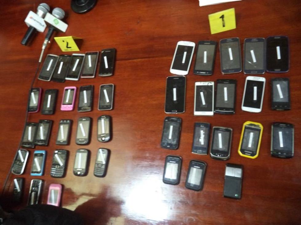 Incautan celulares que eran vendidos en Mercado Chino