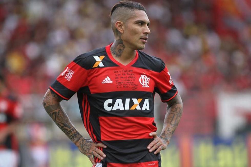 Flamengo suspende contrato de Guerrero