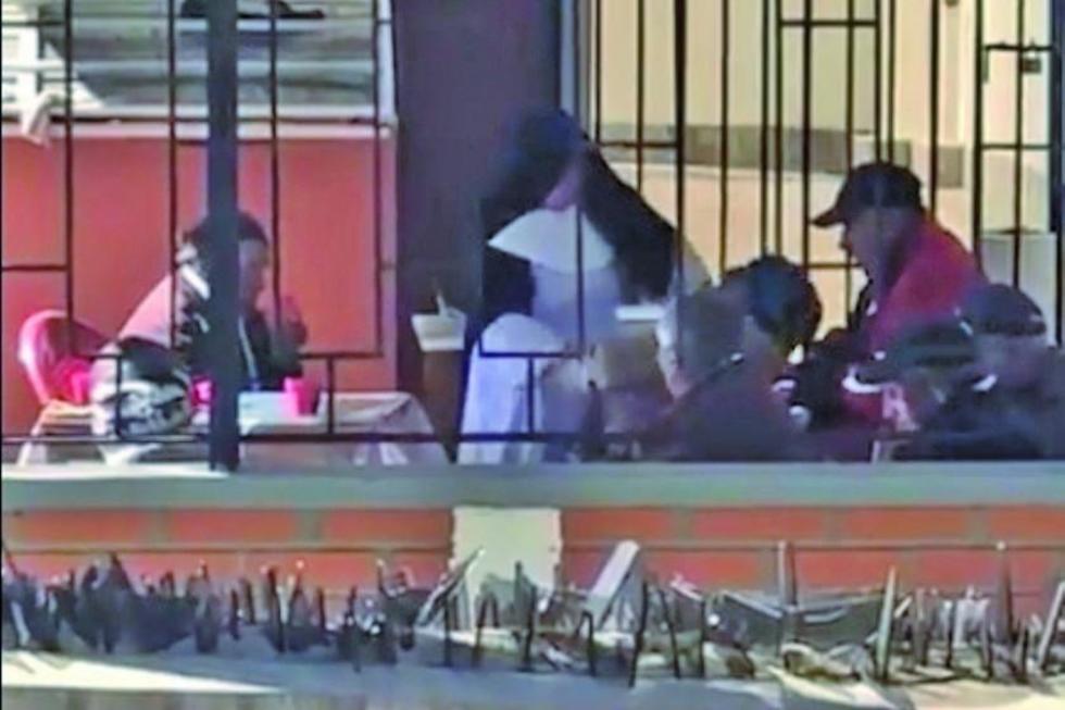 Dictan detención preventiva para religiosa por agredir a un anciano 