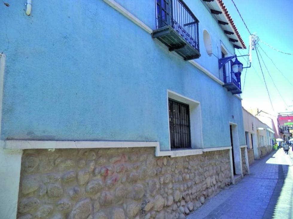 La Alcaldía no emite licencia  para locales en calle Sucre