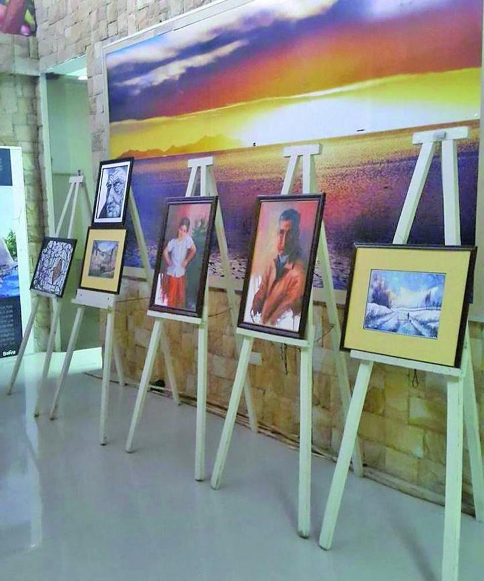 El grupo artístico Creattica expone obras en Villazón