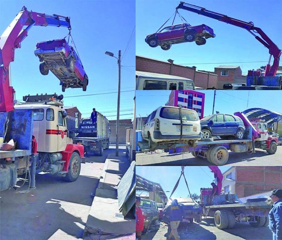 Liberan una calle que  era usada como garaje  de autos estropeados 