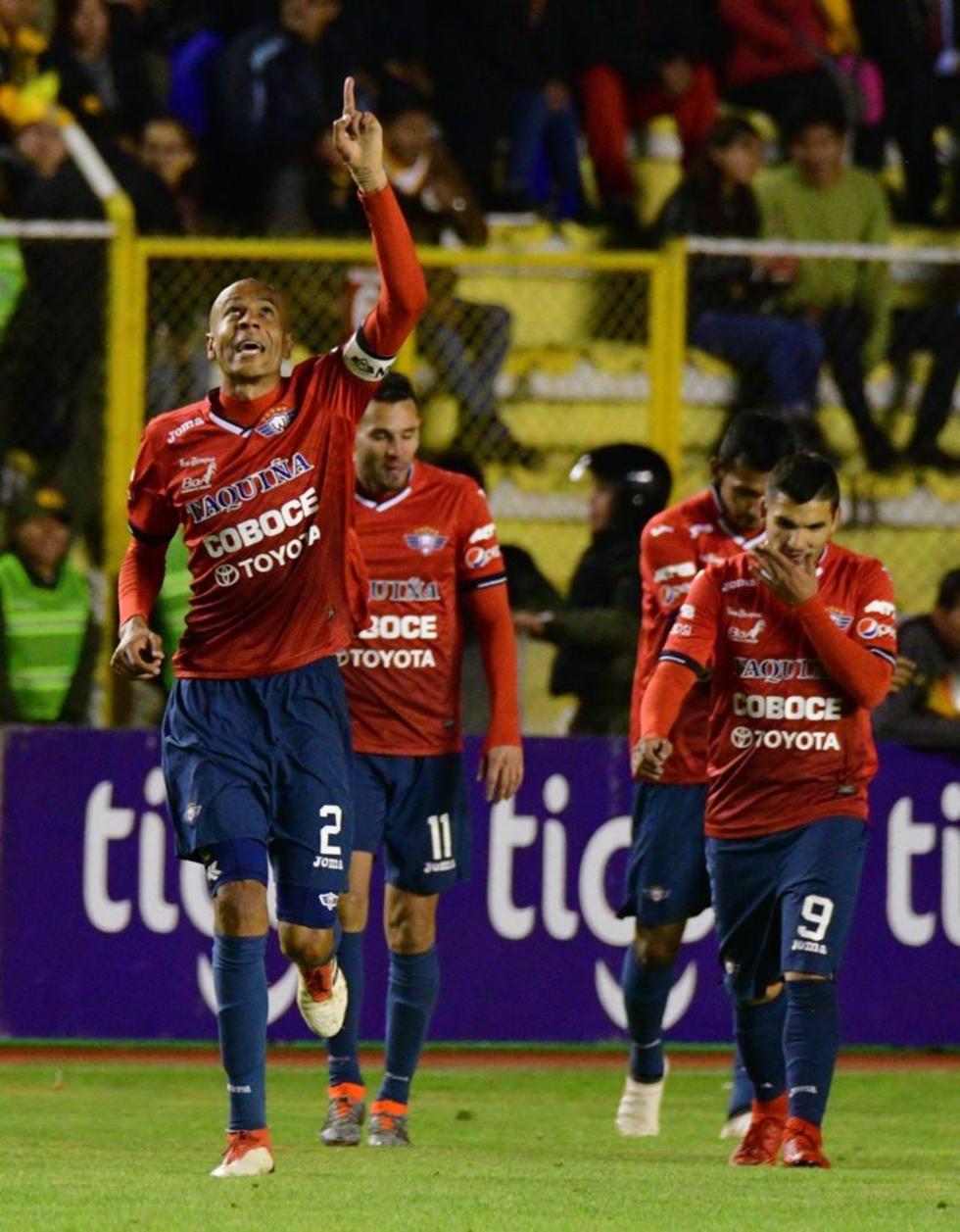 Wilster llega a la segunda final con problemas en los laterales