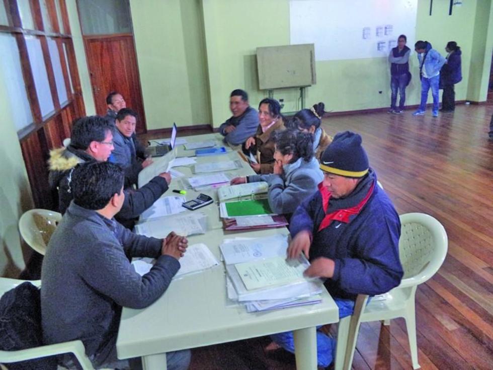 Califican méritos de aspirantes a directores de escuelas en Potosí 