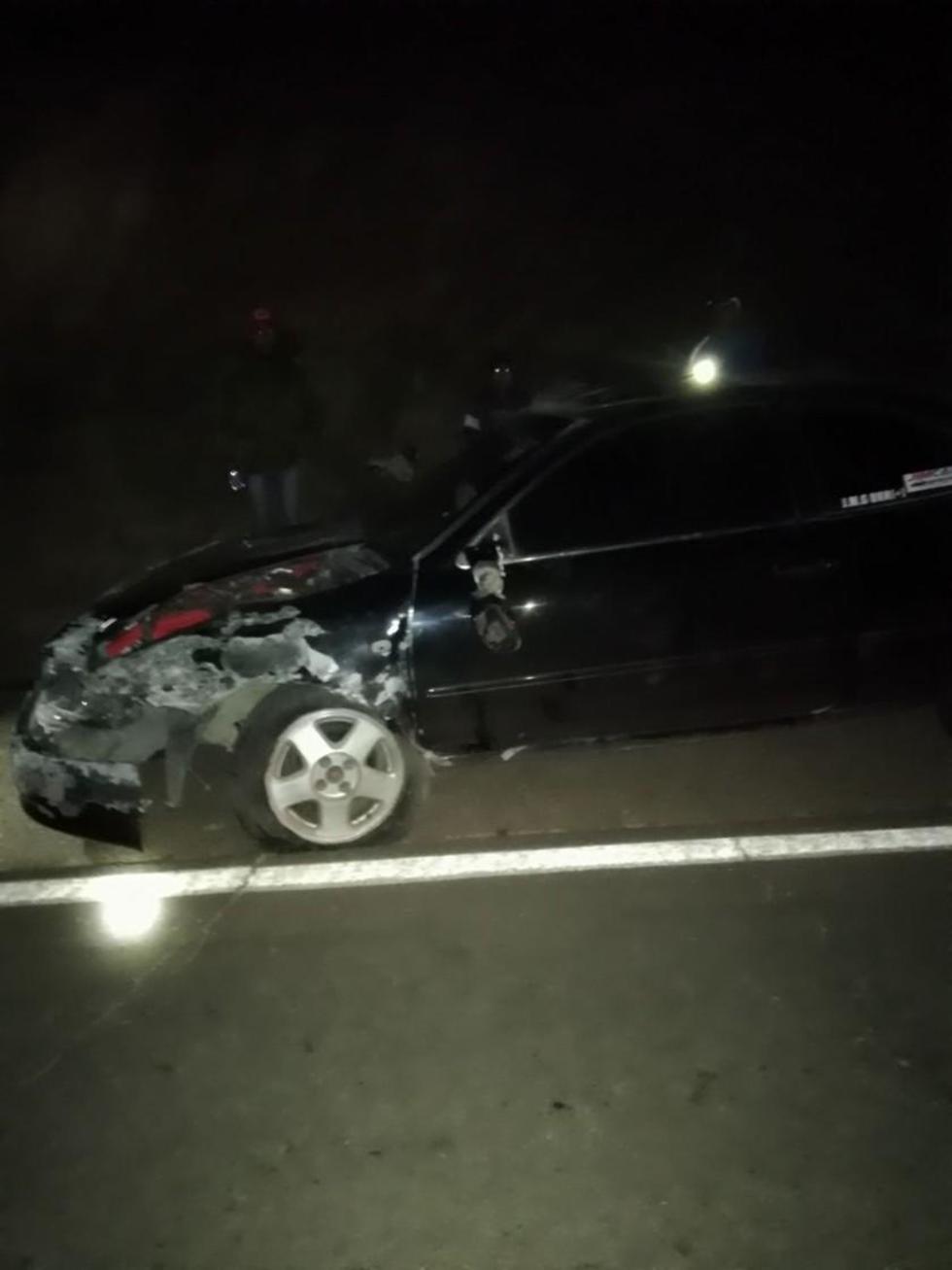 Chofer con aliento alcohólico provoca choque