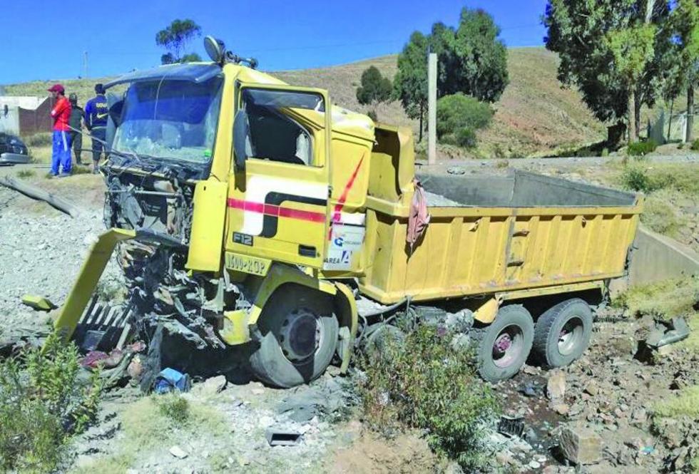 Aún no logran identificar a las tres mujeres que murieron en el accidente