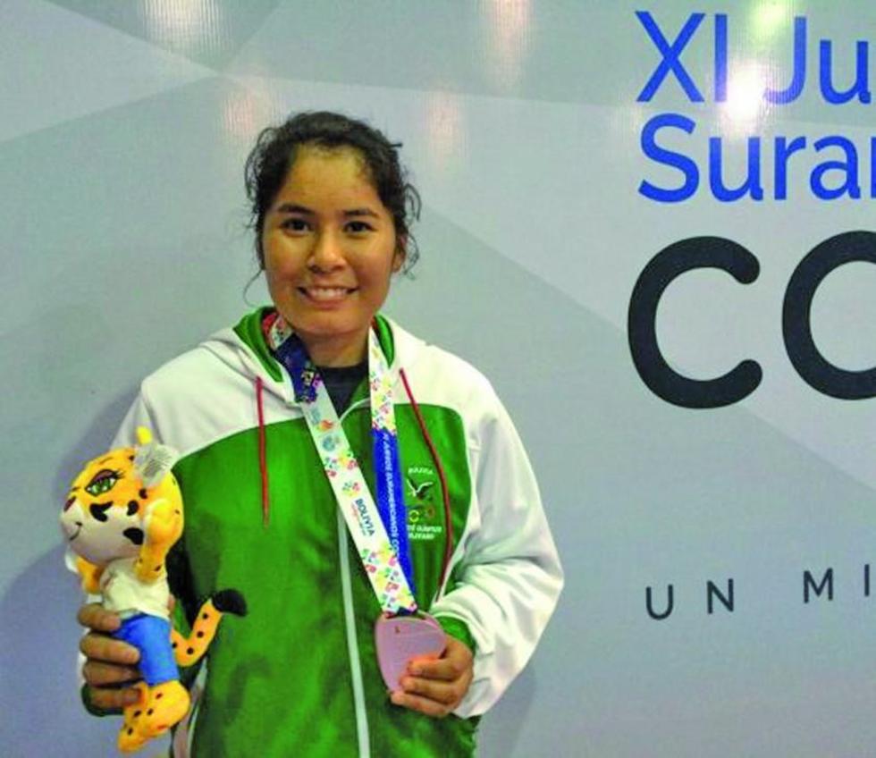 Romero saca presea de bronce en tae kwon do