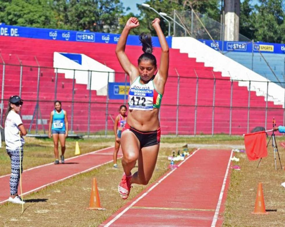 Quispe bate récord boliviano de salto triple