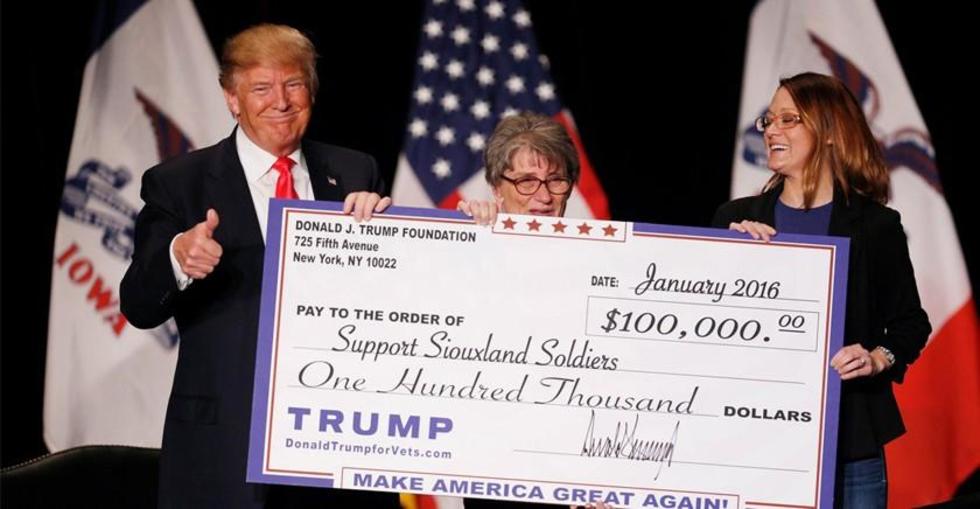 Demandan a Trump por usar su fundación para elecciones