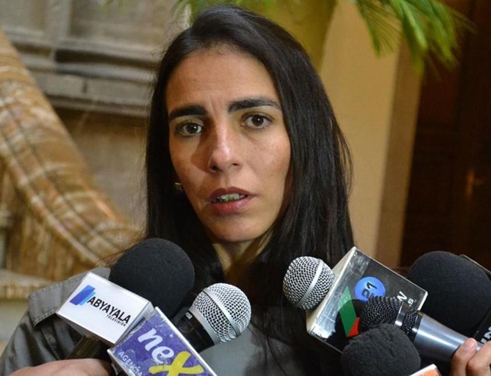 Presentan una querella en contra de Montaño 