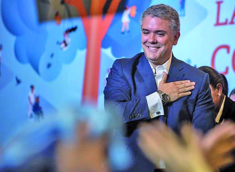 Colombia inicia la transición de Santos a Duque tras elecciones