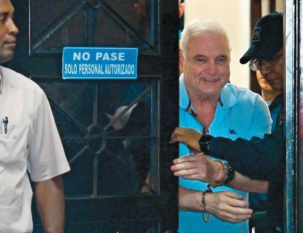 Defensa pide que Martinelli permanezca detenido en su casa