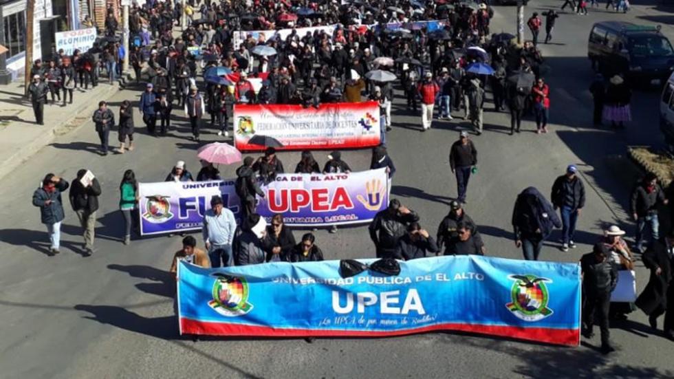UPEA marcha de Patacamaya a La Paz por mayor presupuesto