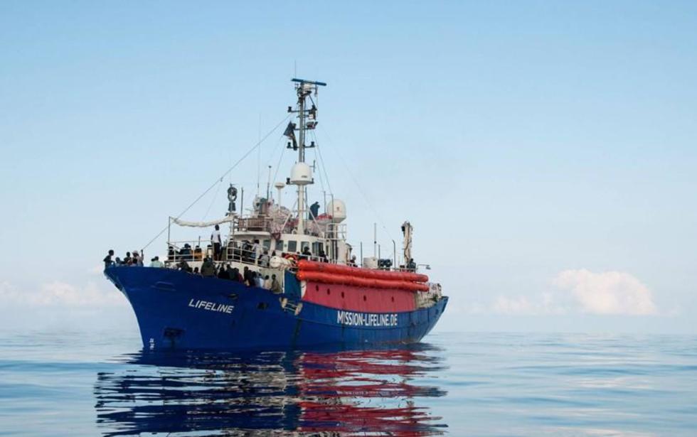 Malta podría acoger a barco con inmigrantes en el mar