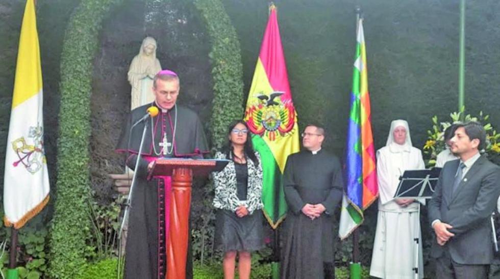 Nuncio: relación de Evo y Papa tiene que reflejarse entre Iglesia y Gobierno
