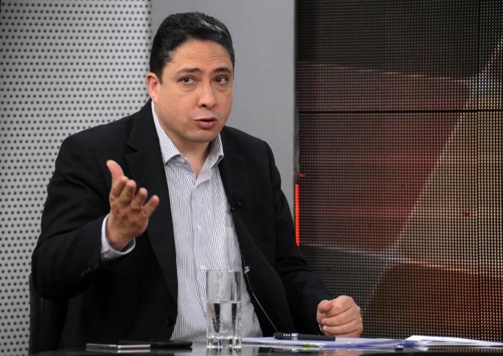 Arce rechaza declaraciones del padre José Fuentes