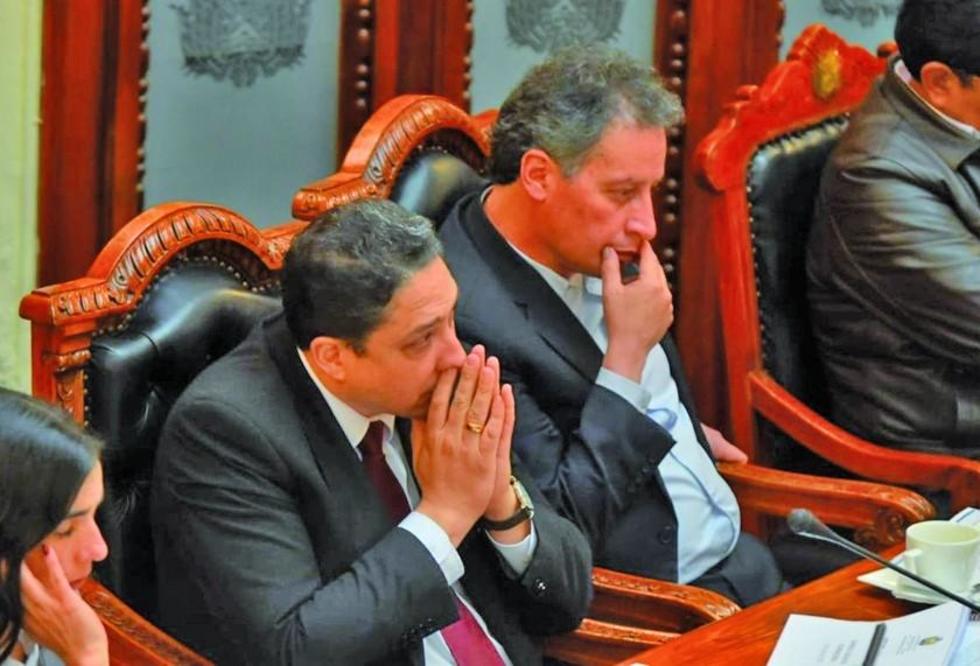 Ministros Arce y Navarro salen de la ALP  aprobados y escuchan Bolivia dijo No