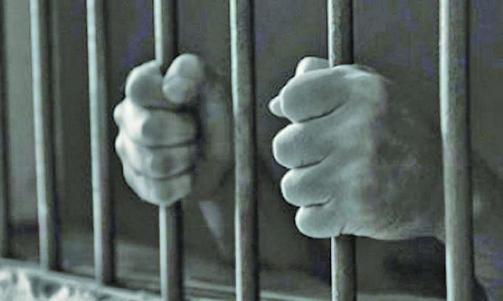 Encarcelan a anciano por violar a una niña pastora