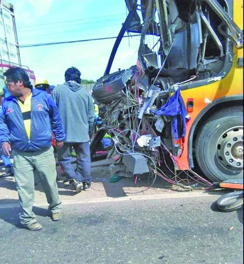 un accidente deja dos muertos en Warnes