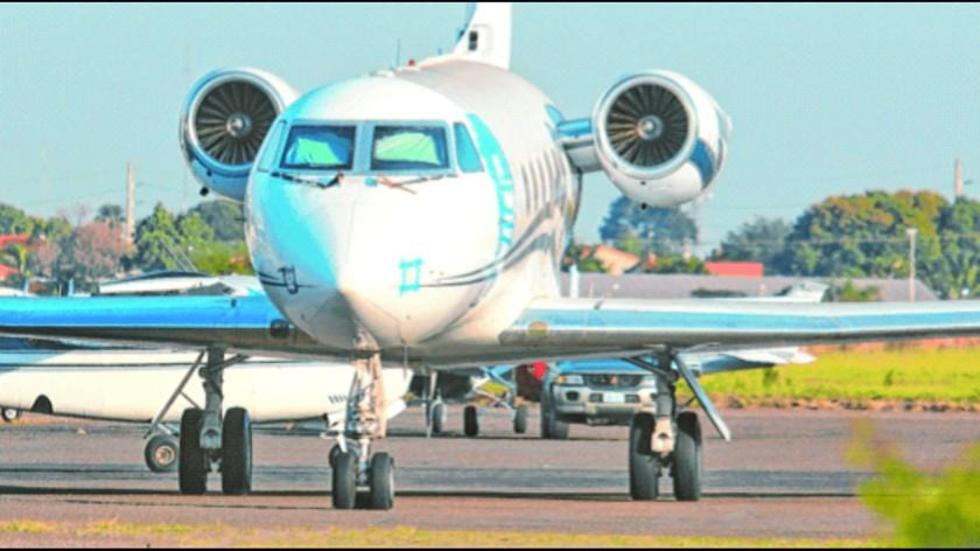 Aduana afirma que dueño del jet no inició trámites de estadía temporal