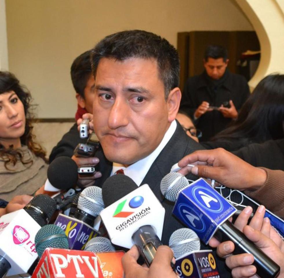 Despedirán a funcionarios que no tengan libreta de servicio militar