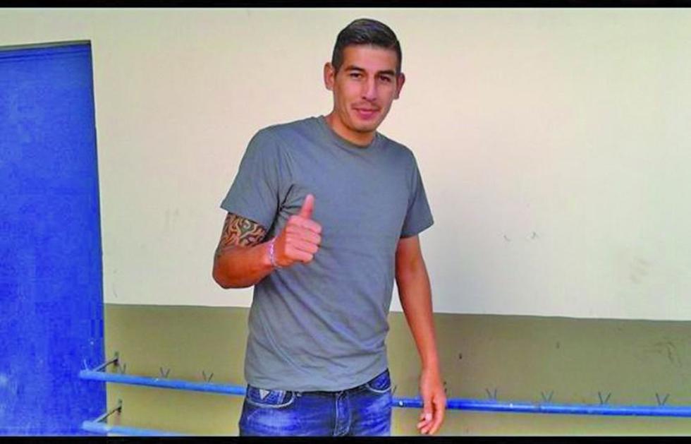 Lesión aleja de las canchas  a Ronald Eguino  