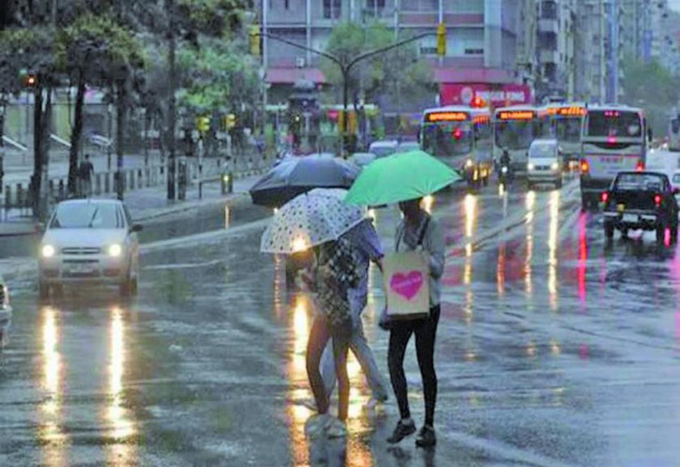 Quince departamentos uruguayos están en alerta por lluvias
