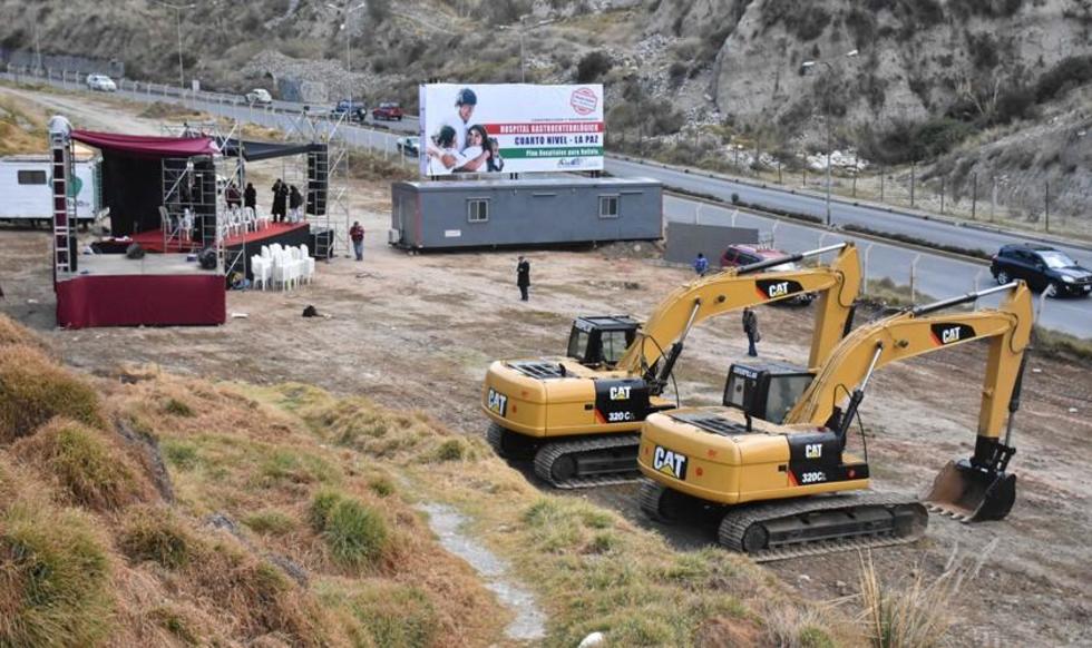 Firman contrato para construir hospital gastroenterológico