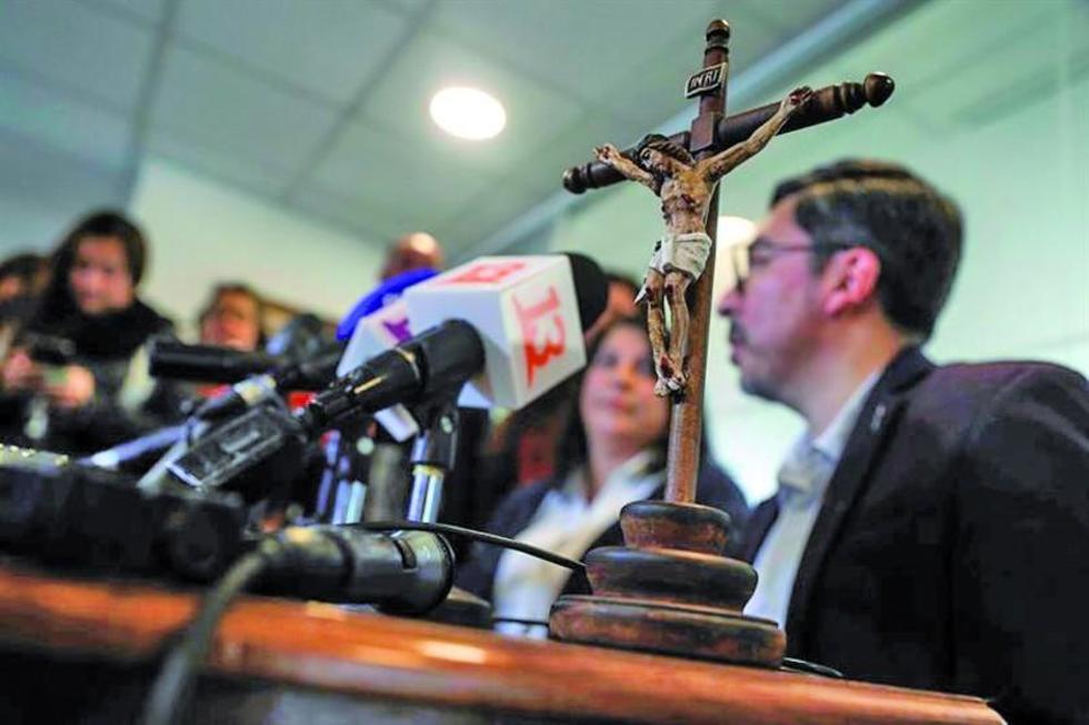 Investigan por abusos en Chile a 158 personas vinculadas al clero 