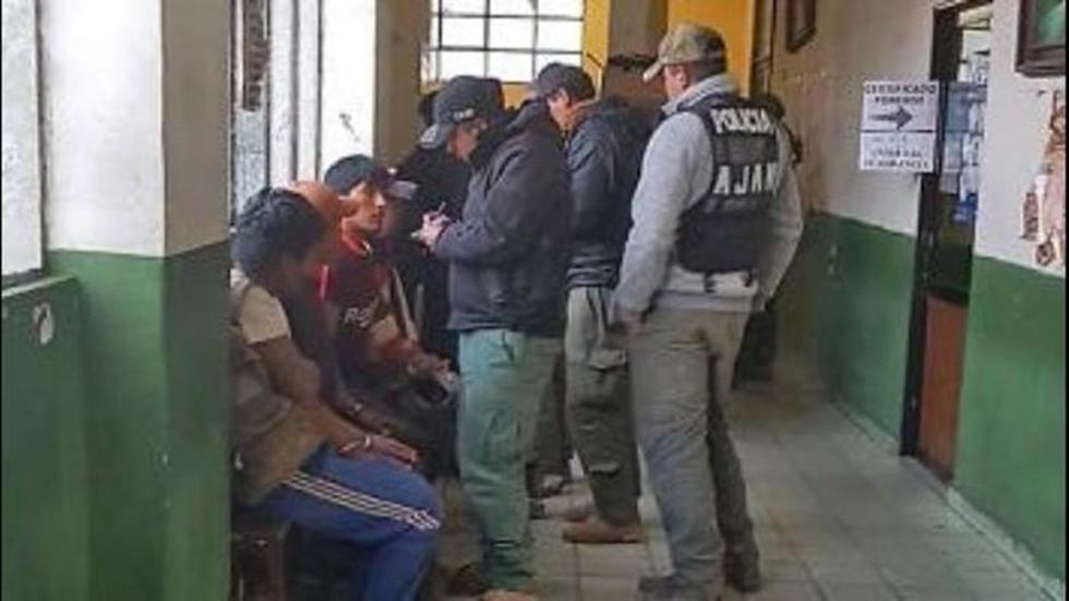 Detienen a cinco personas por explotar oro en Coroico