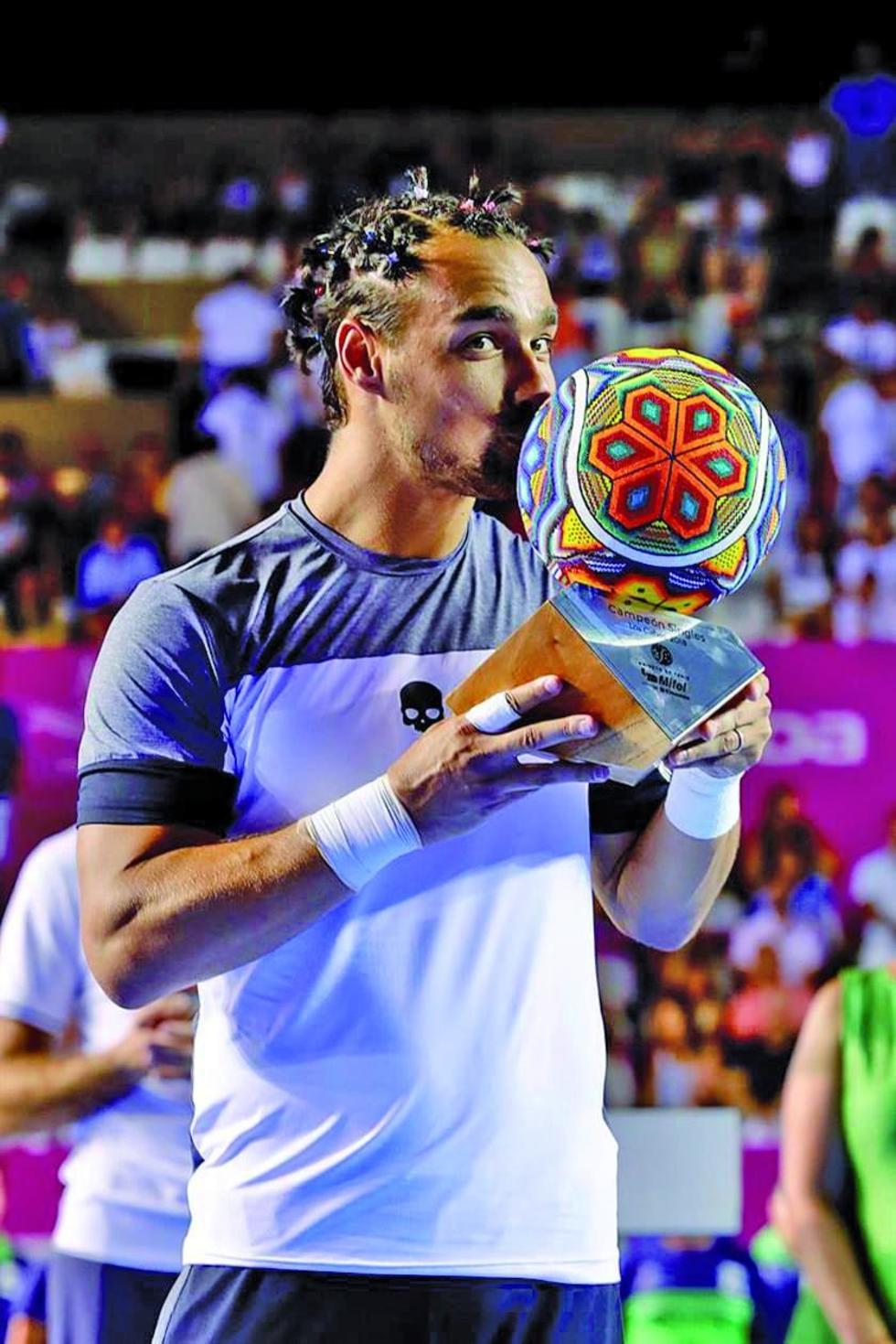 Fognini gana el título en el Abierto de Los Cabos