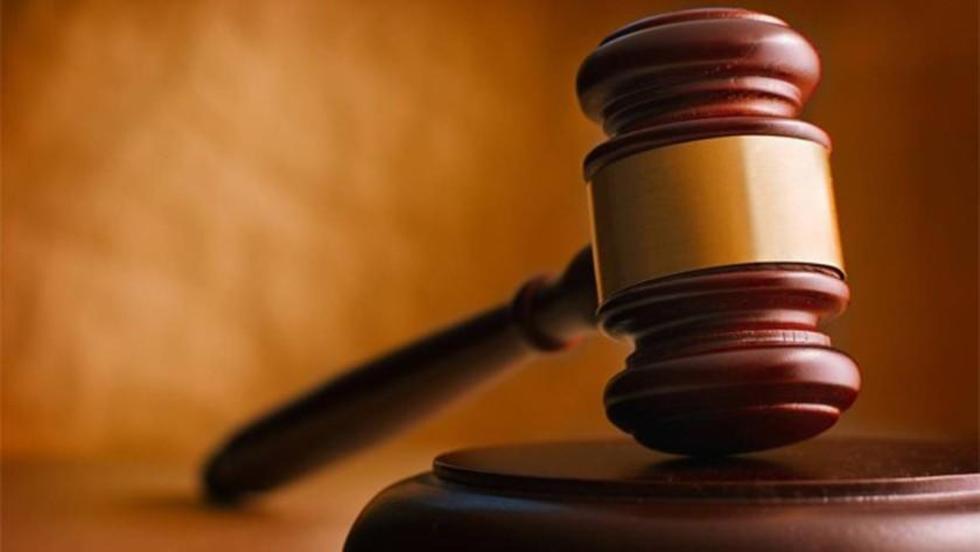 Envían a Palmasola a juez y auxiliar por cobrar soborno