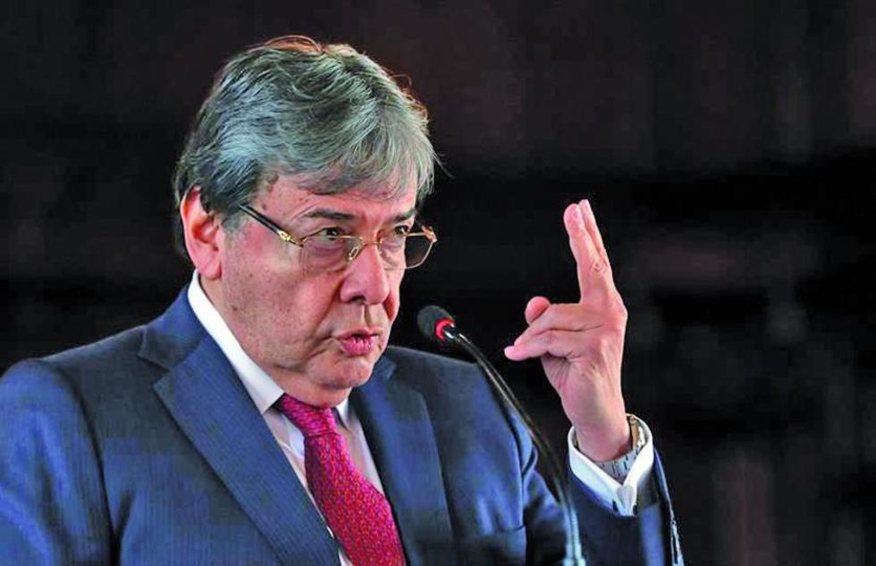 Colombia da un giro a su política exterior y se retira de la Unasur