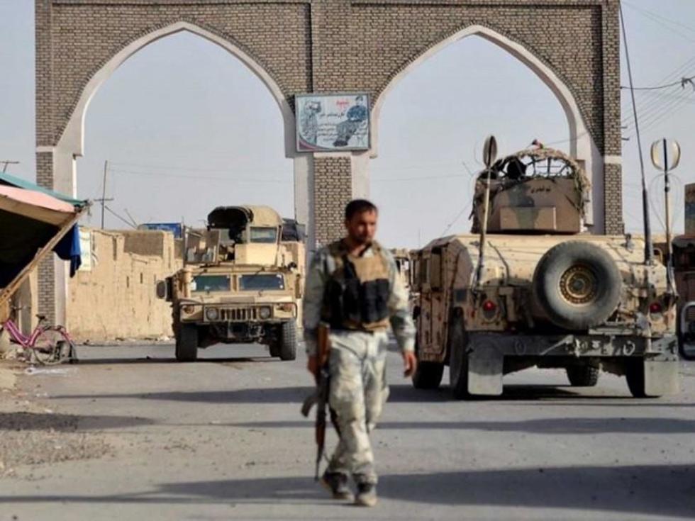 Los talibanes en Afganistán resisten en zonas de Ghazni