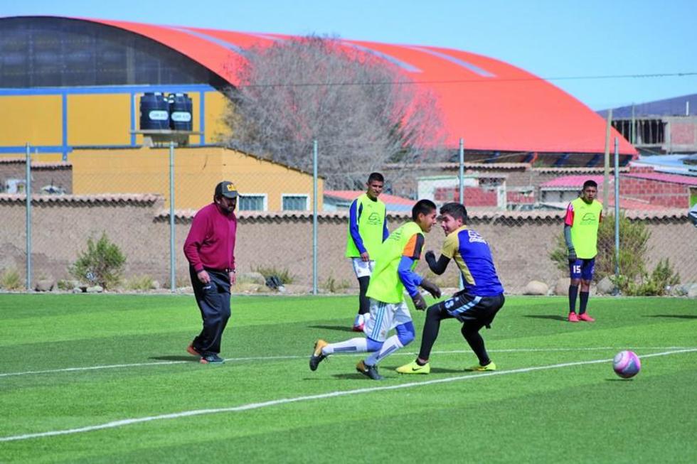Apaza se enfoca en la defensa y definición de Real Potosí