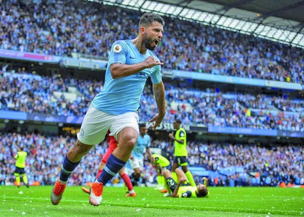 Agüero se luce en la goleada de Manchester City 