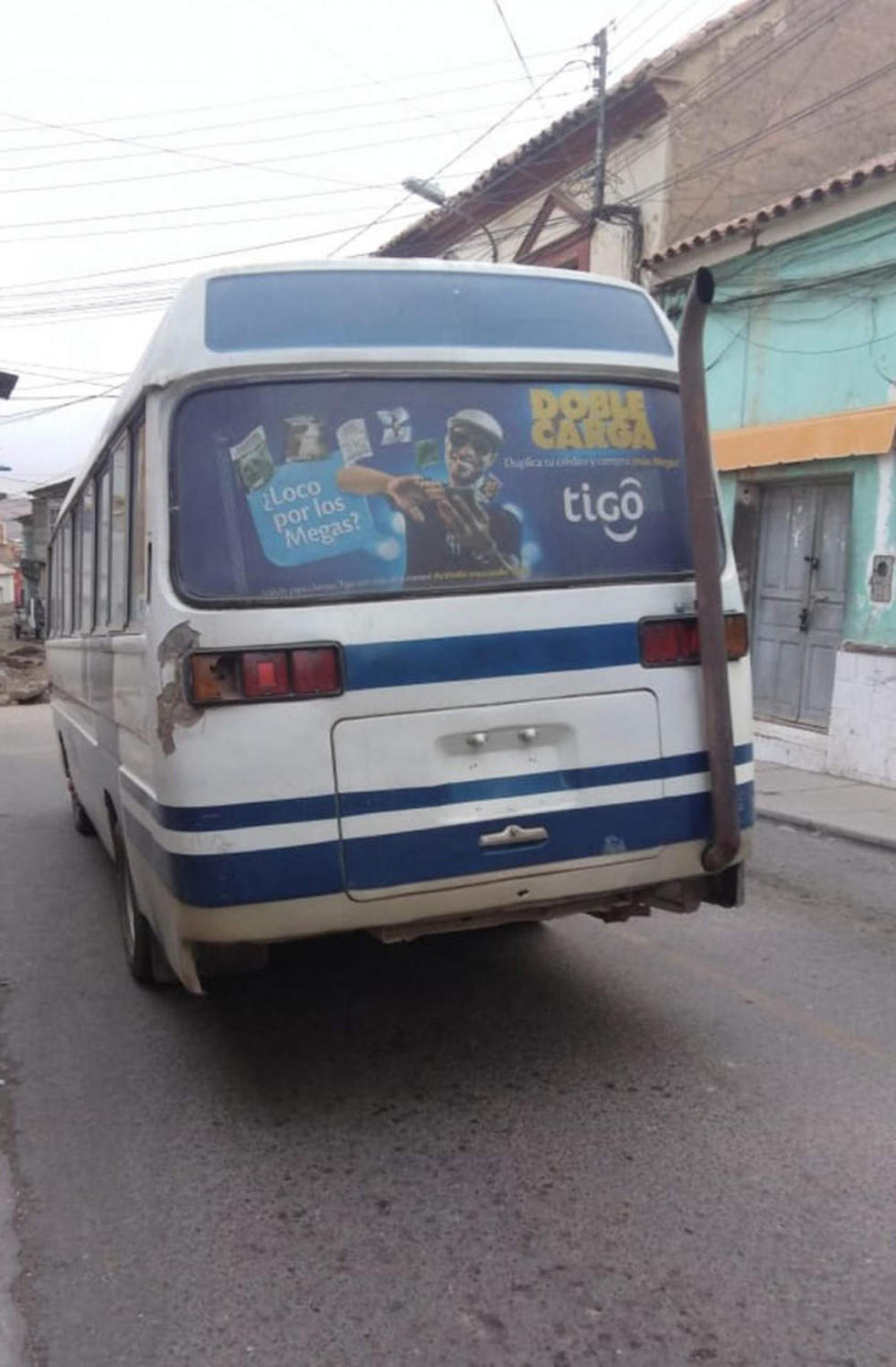 Transportistas vulneran las normas al no tener placas
