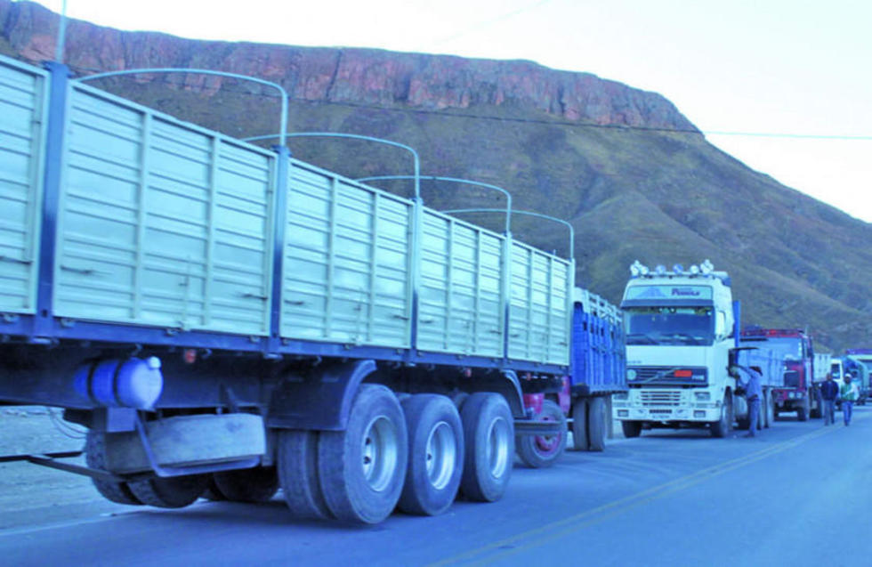 Paralizan actividades en la ruta del corredor de La Plata