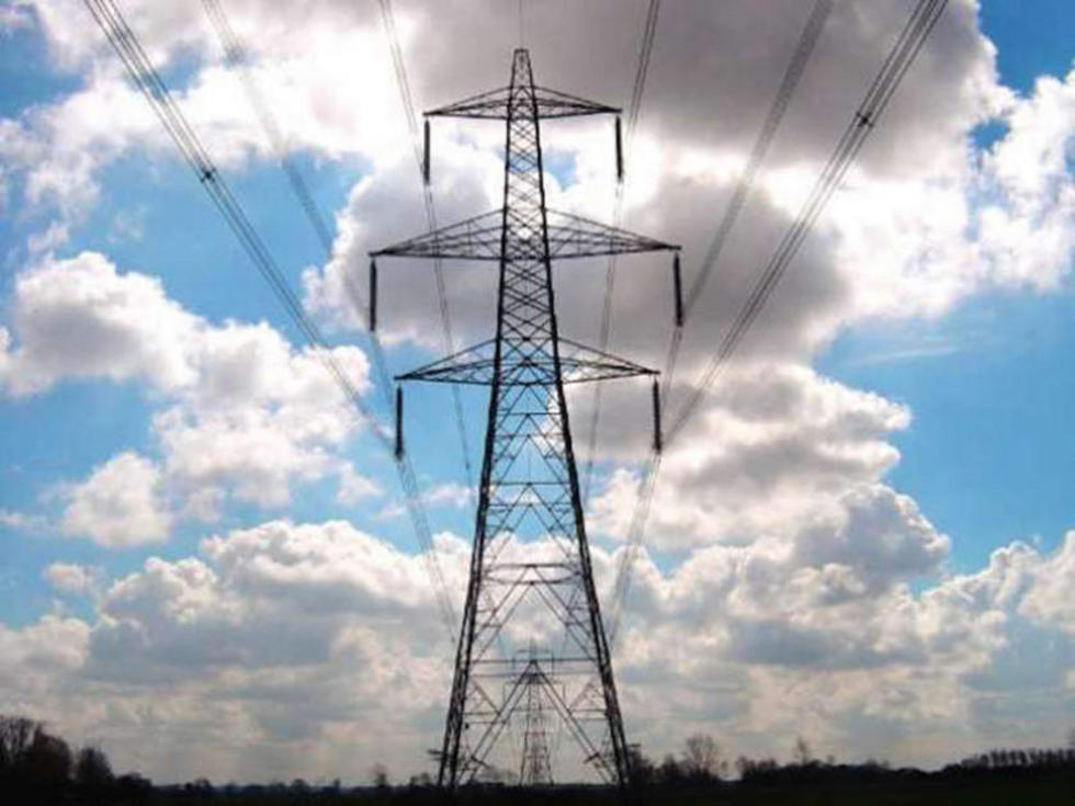 Evo considera regular el precio de la energía eléctrica y el gas