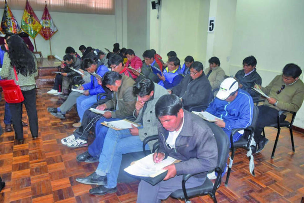 Designarán a directores en acefalía hasta el 1 de octubre